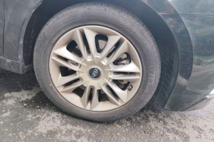 Used Geely Auto Emgrand GT 2015 1.8T Comfort Model Right Front Wheel Hub