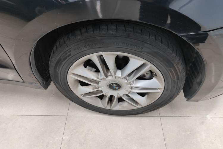 Used Geely Auto Emgrand GT 2015 2.4L Comfort Model Right Front Wheel Hub