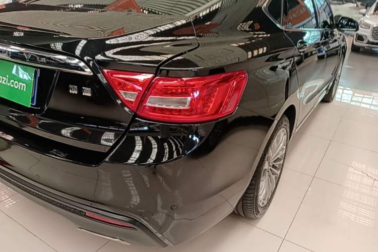 Used Geely Auto Emgrand GT 2015 1.8T Flagship Model Right Rear Taillight