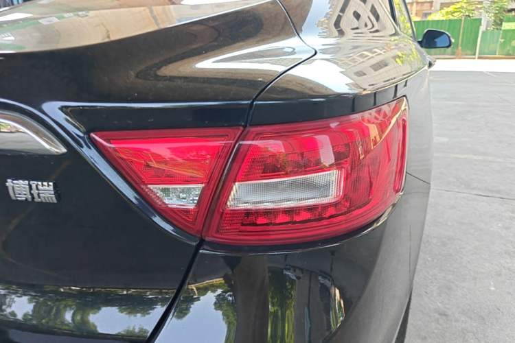 Used Geely Auto Emgrand GT 2015 1.8T Flagship Model Right Rear Taillight