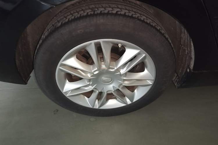 Used Geely Auto Emgrand GT 2015 2.4L Comfort Model Right Rear Wheel Hub