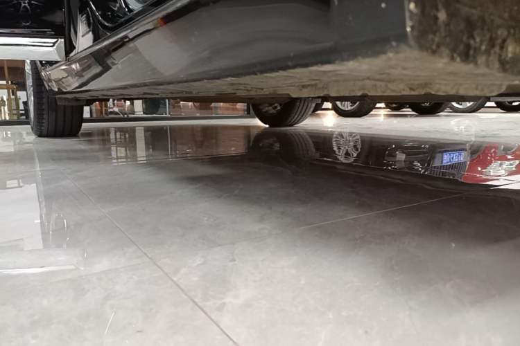 Used Geely Auto Emgrand GT 2015 1.8T Premium Model Right Side Sill