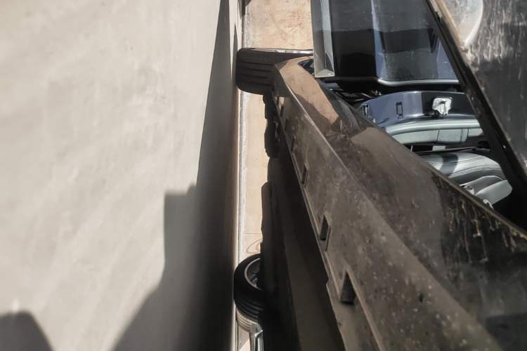 Used Geely Auto Emgrand GT 2015 1.8T Flagship Model Right Side Sill