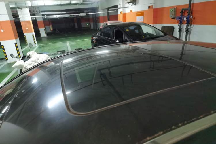 Used Geely Auto Emgrand GT 2015 2.4L Luxury Model Roof