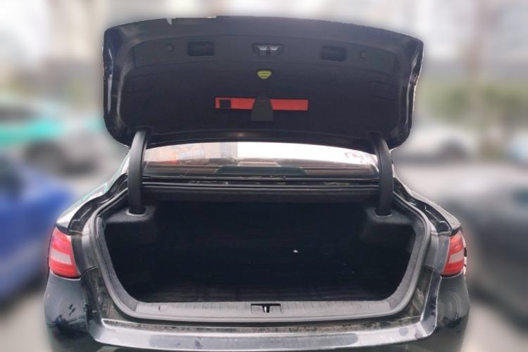 Used Geely Auto Emgrand GT 2015 1.8T Flagship Model Trunk