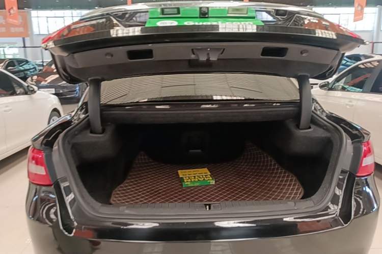 Used Geely Auto Emgrand GT 2015 1.8T Flagship Model Trunk