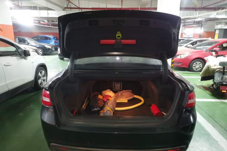 Used Geely Auto Emgrand GT 2015 2.4L Luxury Model Trunk