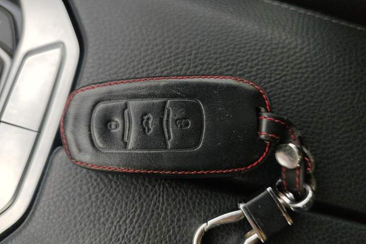 Used Geely Auto Emgrand GT 2015 2.4L Luxury Model Vehicle Key