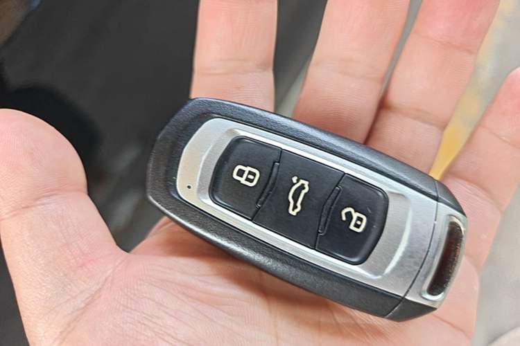Used Geely Auto Emgrand GT 2015 1.8T Flagship Model Vehicle Key