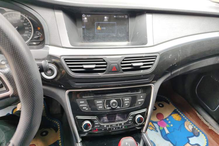 Used Geely Auto Emgrand GT 2015 2.4L Comfort Model Audio And AC Panel