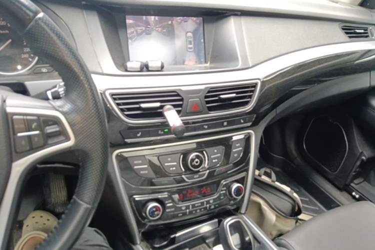 Used Geely Auto Emgrand GT 2015 1.8T Flagship Model Audio And AC Panel