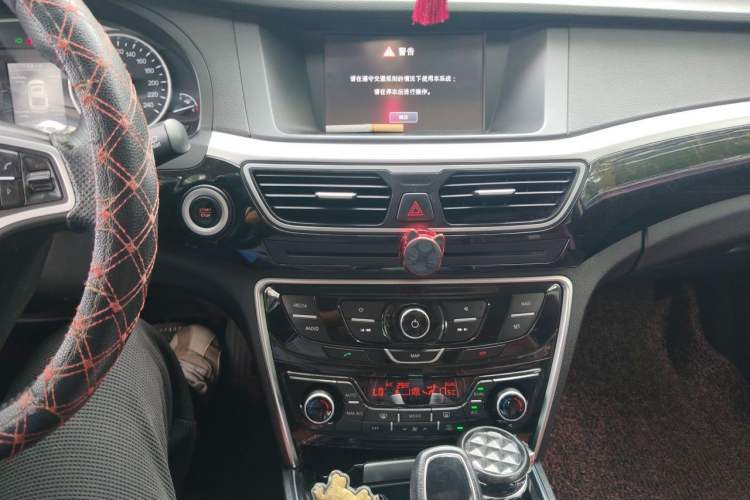 Used Geely Auto Emgrand GT 2015 2.4L Comfort Model Audio And AC Panel