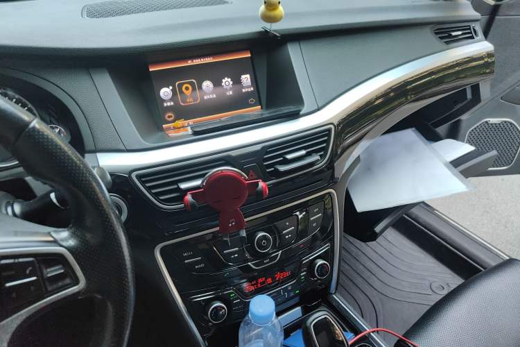 Used Geely Auto Emgrand GT 2015 2.4L Luxury Model Audio And AC Panel