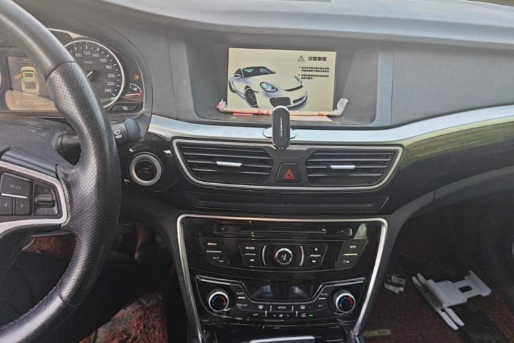 Used Geely Auto Emgrand GT 2015 1.8T Comfort Model Audio And AC Panel