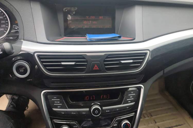 Used Geely Auto Emgrand GT 2015 1.8T Comfort Model Audio And AC Panel