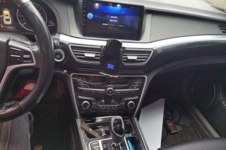 Used Geely Auto Emgrand GT 2015 2.4L Comfort Model Audio And AC Panel