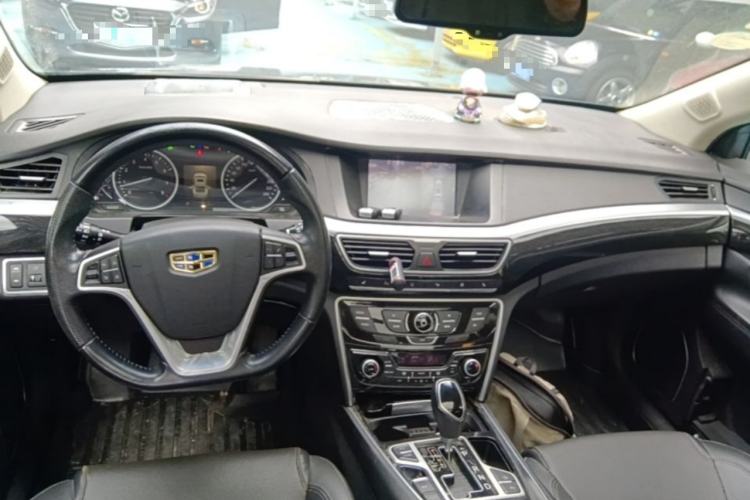 Used Geely Auto Emgrand GT 2015 1.8T Flagship Model Center Console
