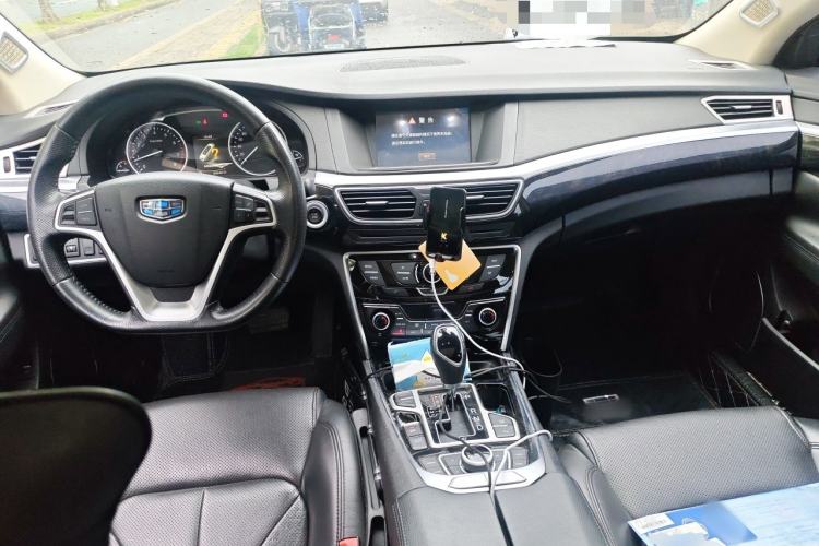 Used Geely Auto Emgrand GT 2015 1.8T Premium Model Center Console