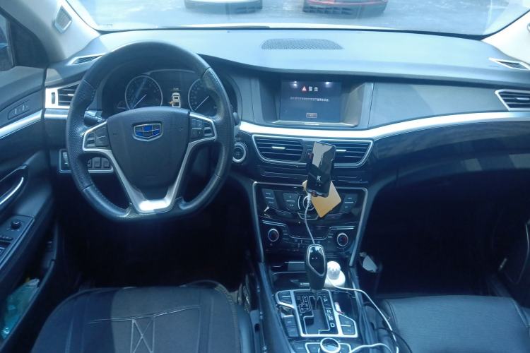 Used Geely Auto Emgrand GT 2015 1.8T Premium Model Center Console