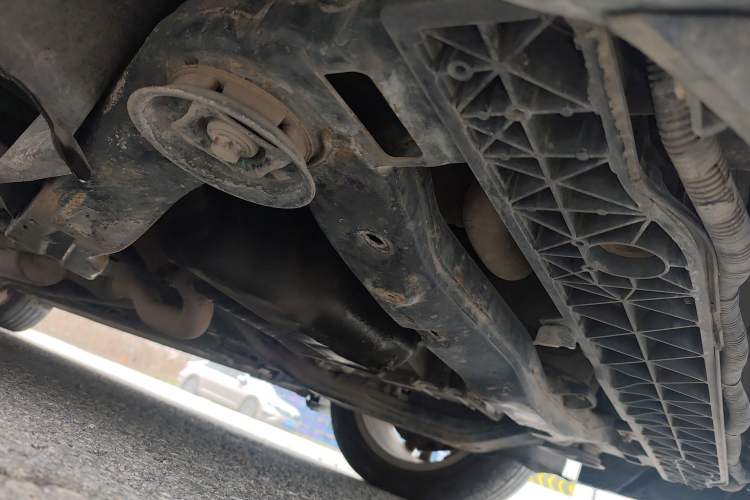 Used Geely Auto Emgrand GT 2015 1.8T Comfort Model Chassis Front Right