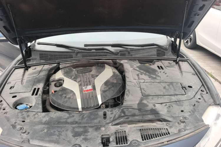 Used Geely Auto Emgrand GT 2015 1.8T Premium Model Engine Bay