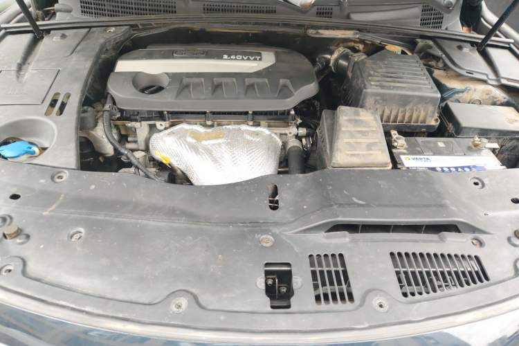 Used Geely Auto Emgrand GT 2015 2.4L Comfort Model Engine Bay