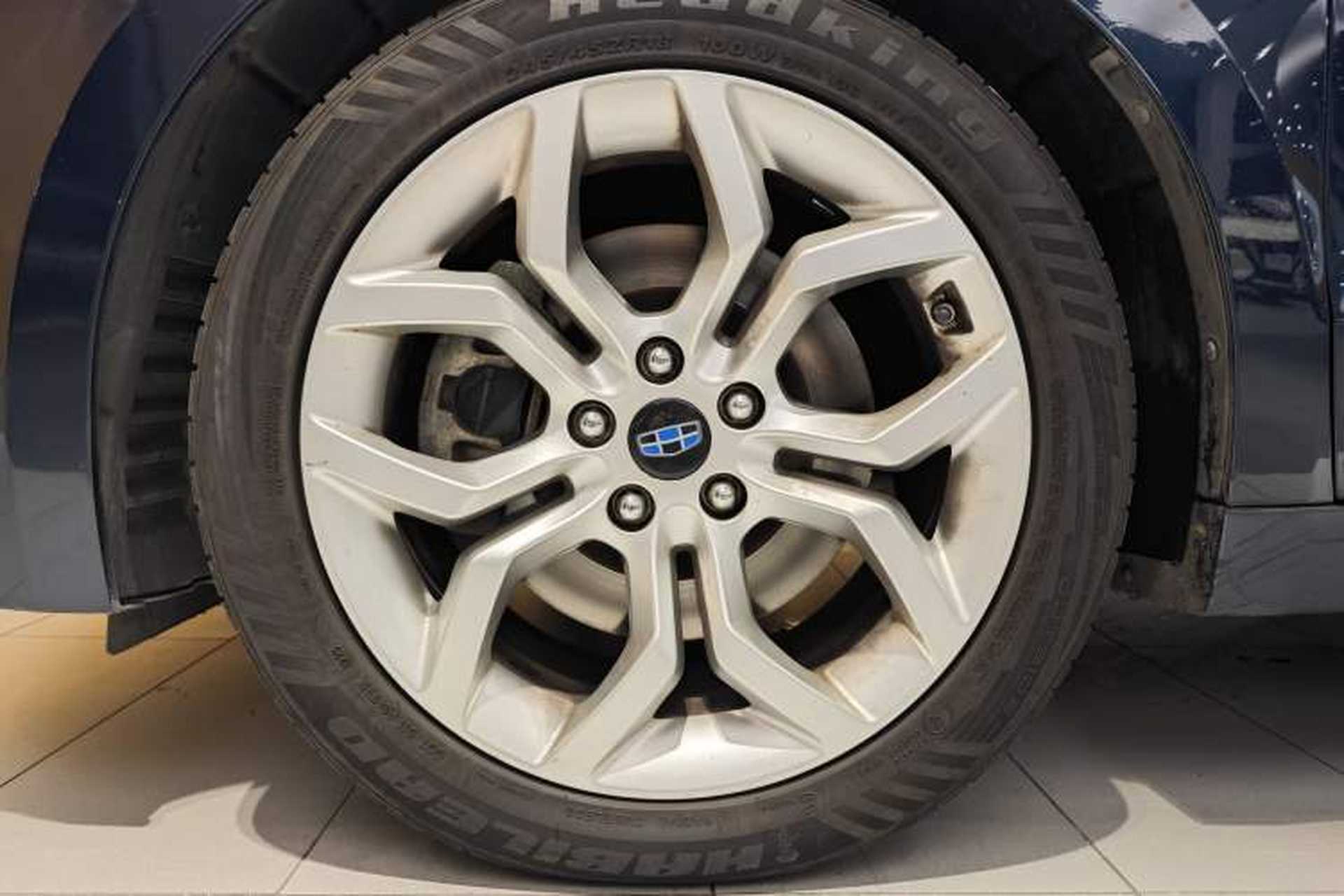 Used Geely Auto Emgrand GT 2015 1.8T Flagship Model Exterior 3