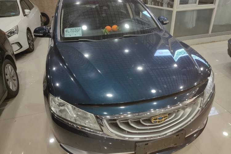 Used Geely Auto Emgrand GT 2015 1.8T Flagship Model Front Right 45 Deg