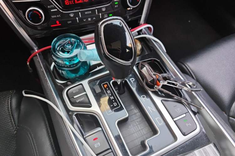 Used Geely Auto Emgrand GT 2015 2.4L Comfort Model Gear Lever