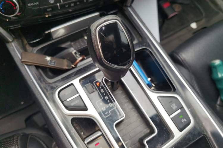Used Geely Auto Emgrand GT 2015 2.4L Comfort Model Gear Lever