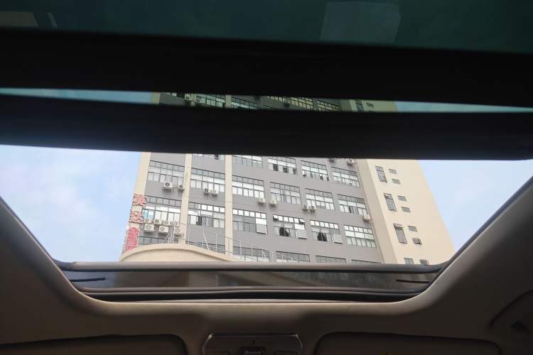 Used Geely Auto Emgrand GT 2015 1.8T Flagship Model Headliner