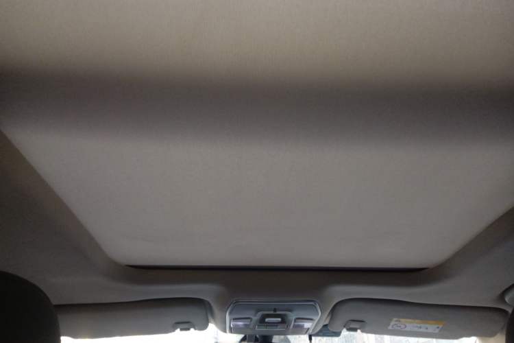 Used Geely Auto Emgrand GT 2015 1.8T Premium Model Headliner