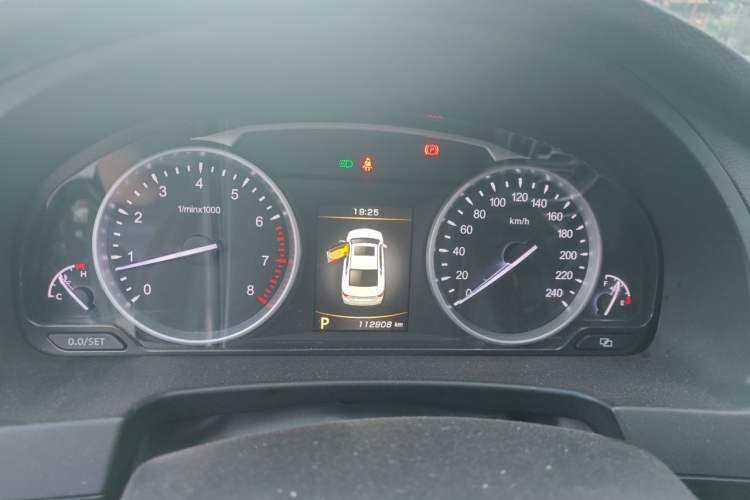 Used Geely Auto Emgrand GT 2015 1.8T Flagship Model Instrument Cluster