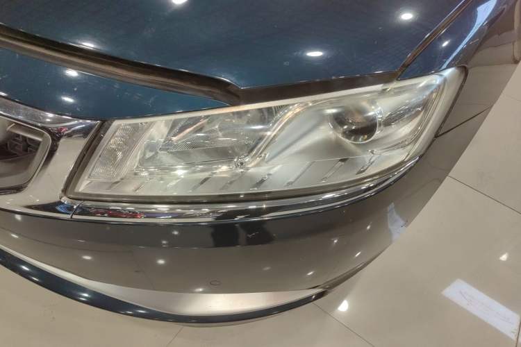 Used Geely Auto Emgrand GT 2015 1.8T Flagship Model Left Front Headlight
