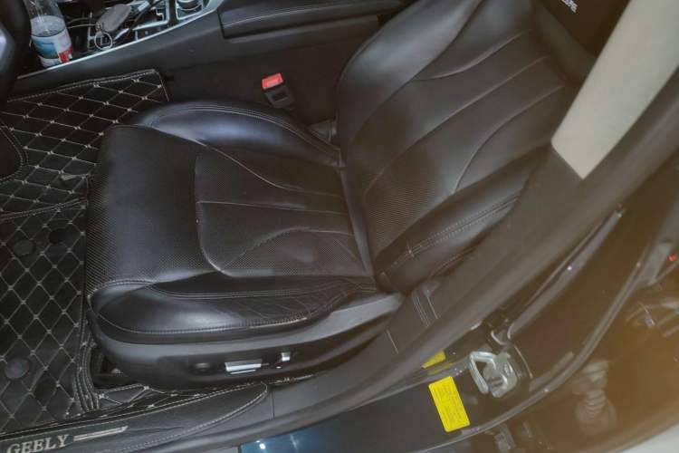 Used Geely Auto Emgrand GT 2015 1.8T Flagship Model Left Front Seat