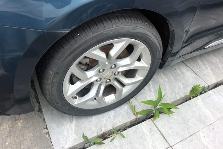 Used Geely Auto Emgrand GT 2015 1.8T Premium Model Left Front Wheel Hub