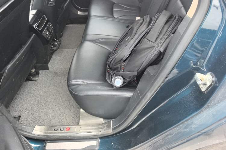 Used Geely Auto Emgrand GT 2015 1.8T Premium Model Left Rear Seat