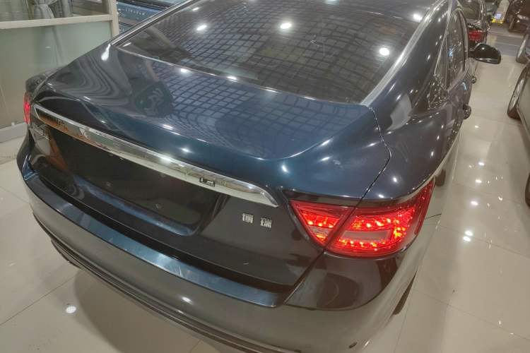 Used Geely Auto Emgrand GT 2015 1.8T Flagship Model Rear Right 45 Deg