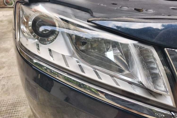 Used Geely Auto Emgrand GT 2015 2.4L Comfort Model Right Front Headlight