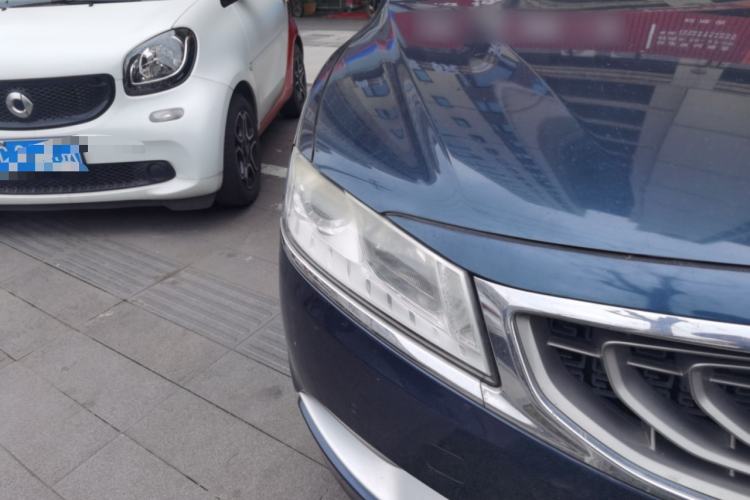 Used Geely Auto Emgrand GT 2015 2.4L Comfort Model Right Front Headlight