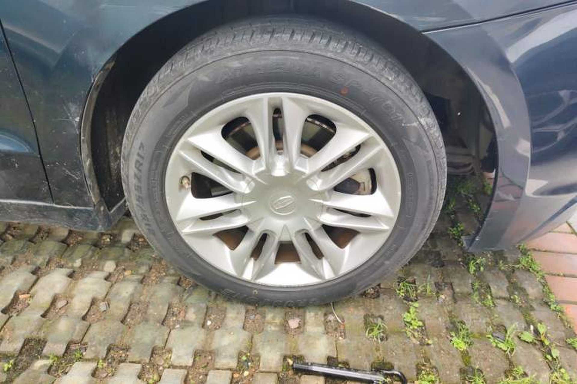 Used Geely Auto Emgrand GT 2015 2.4L Comfort Model Right Front Wheel Hub