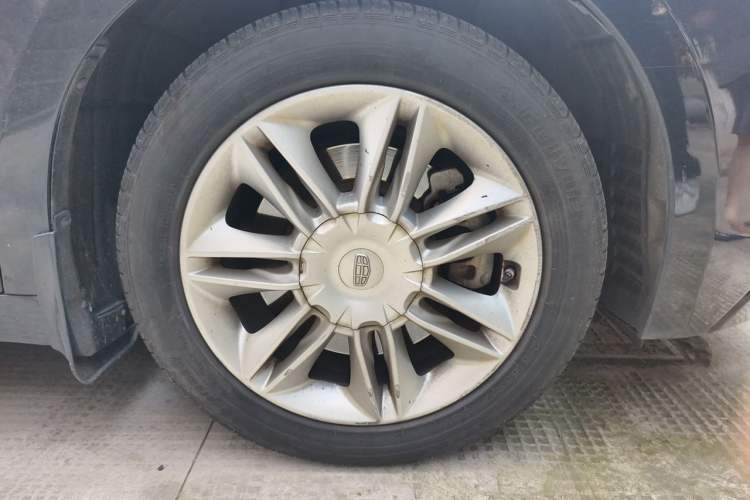 Used Geely Auto Emgrand GT 2015 2.4L Comfort Model Right Front Wheel Hub