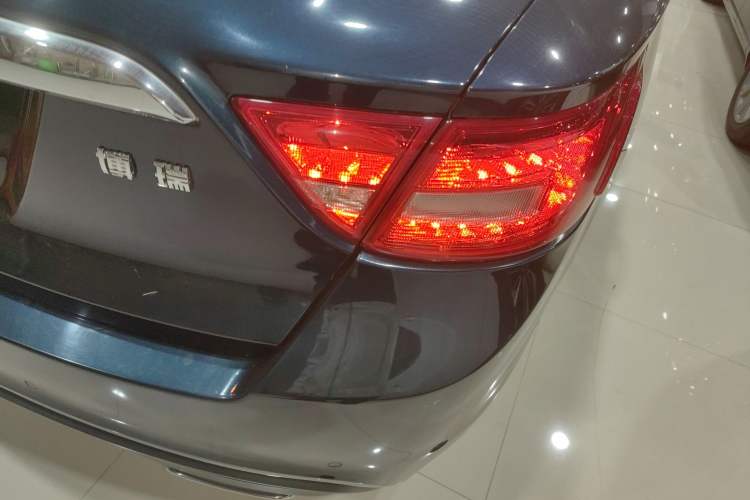Used Geely Auto Emgrand GT 2015 1.8T Flagship Model Right Rear Taillight