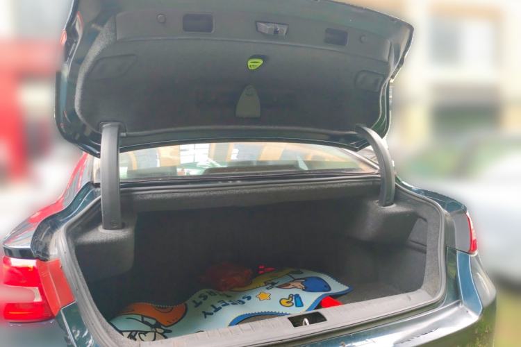 Used Geely Auto Emgrand GT 2015 2.4L Comfort Model Trunk
