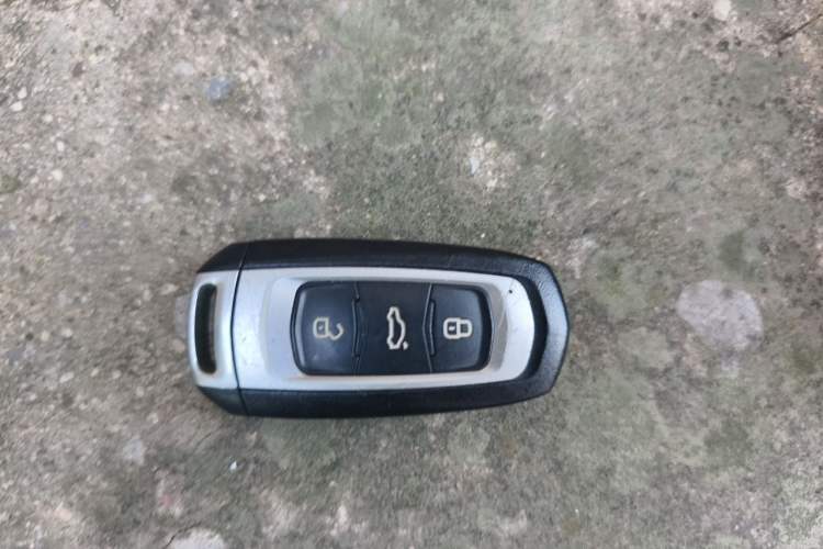 Used Geely Auto Emgrand GT 2015 2.4L Comfort Model Vehicle Key