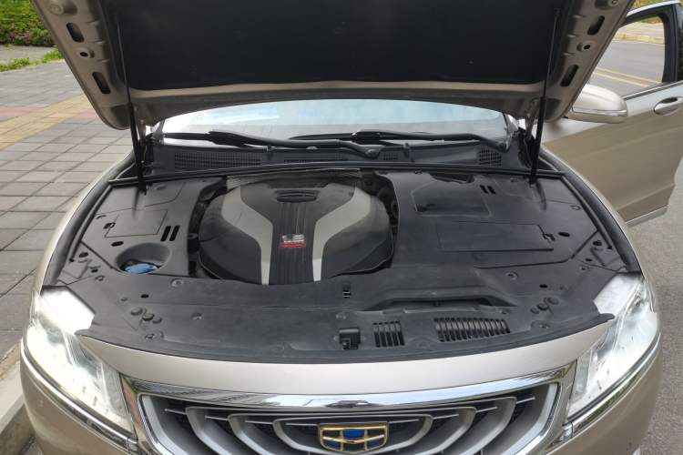 Used Geely Auto Emgrand GT 2015 1.8T Premium Model Engine Bay