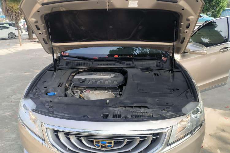 Used Geely Auto Emgrand GT 2015 2.4L Luxury Model Engine Bay