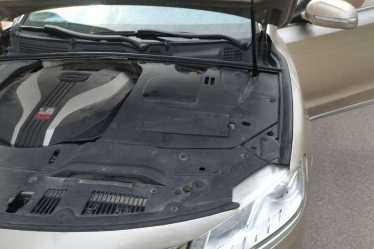 Used Geely Auto Emgrand GT 2015 1.8T Premium Model Engine Bay Left