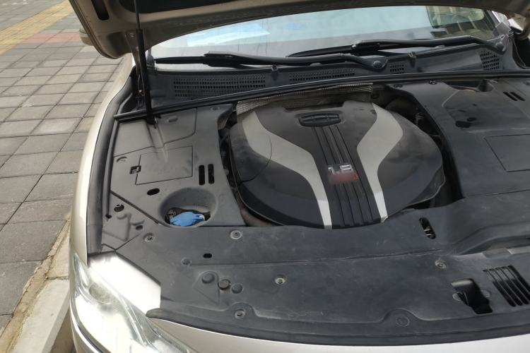 Used Geely Auto Emgrand GT 2015 1.8T Premium Model Engine Bay Right
