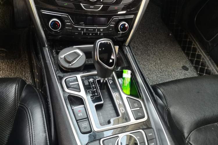 Used Geely Auto Emgrand GT 2015 1.8T Premium Model Gear Lever